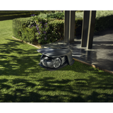 Husqvarna Automower r4 Aspire katoksessa