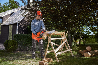 Husqvarna 240i Akkusaha Käytössä
