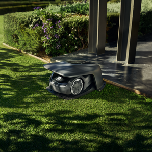 Husqvarna Automower Aspire R4 Suojakatos Käytössä